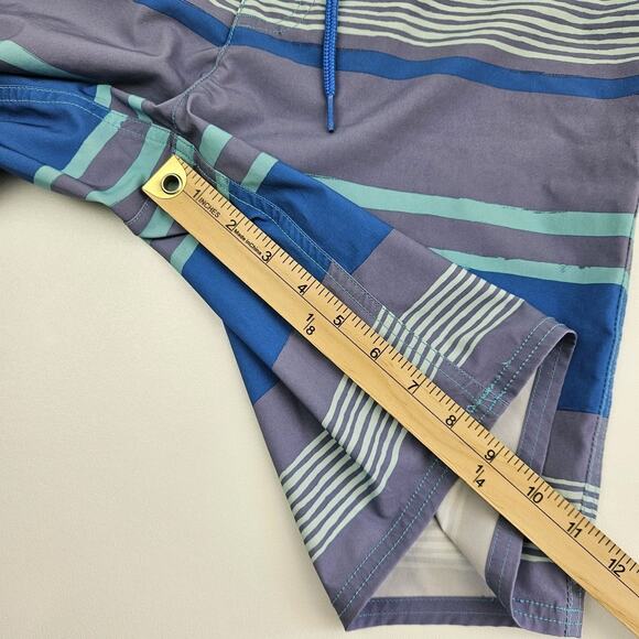 Vineyard Vines Board Shorts Men's 30 Striped Tech Swim Trunks Unlined 9" Inseam - Picture 8 of 8